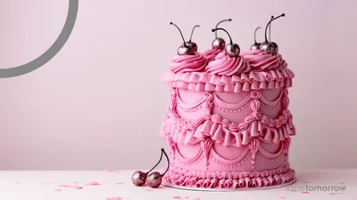 Retro patisserie renaissance: the comeback of over-piping